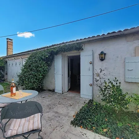 Le Four A Chaux By Interhome *