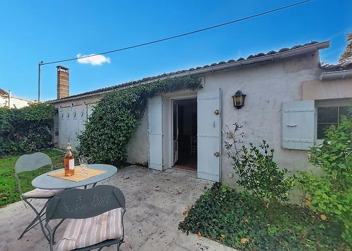 Le Four A Chaux By Interhome *